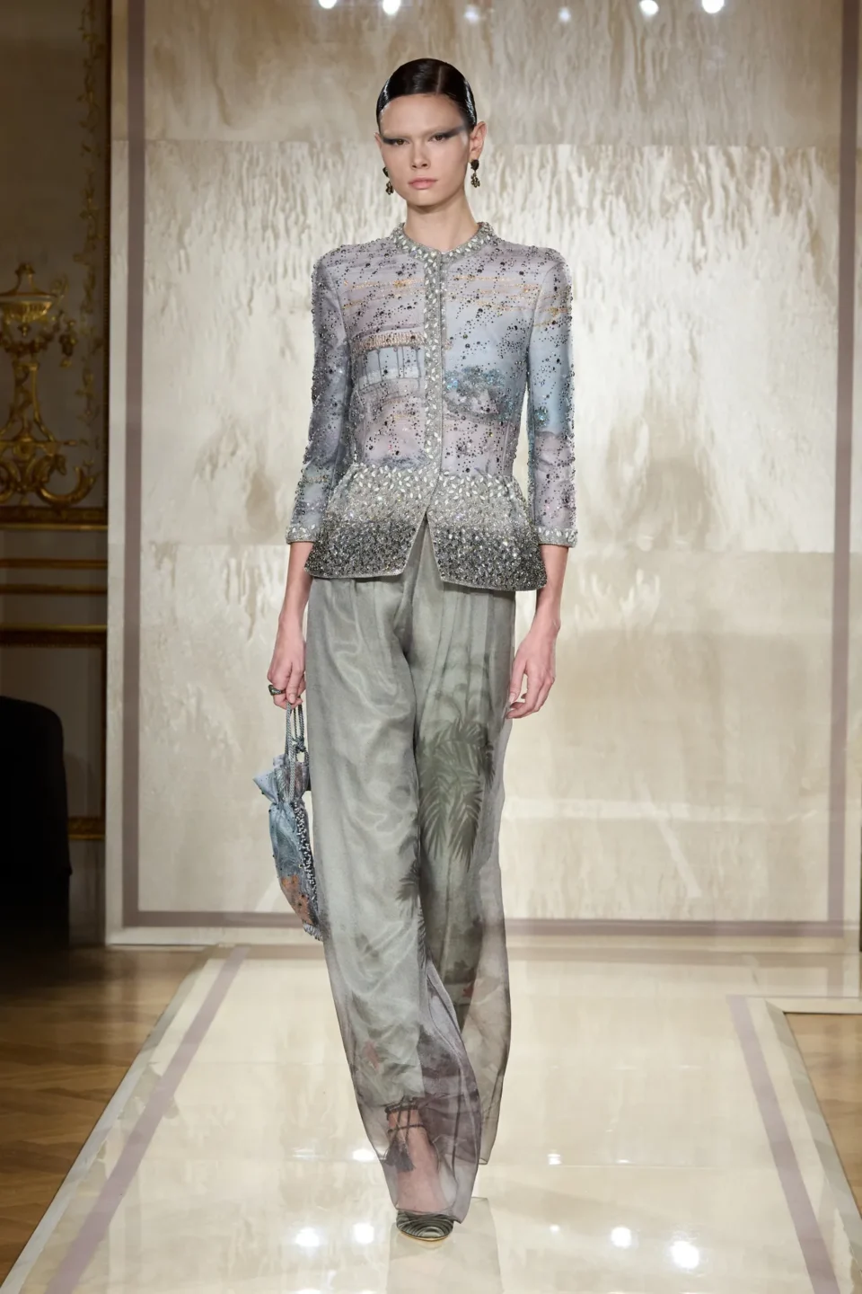 00062-armani-prive-spring-2025-couture-credit-gorunway