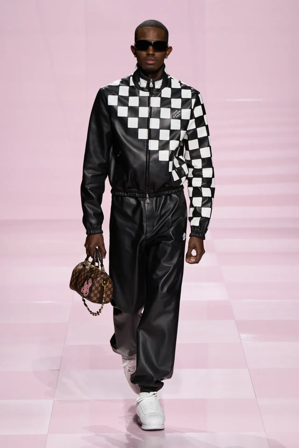 00062-louis-vuitton-fall-2025-menswear-credit-gorunway