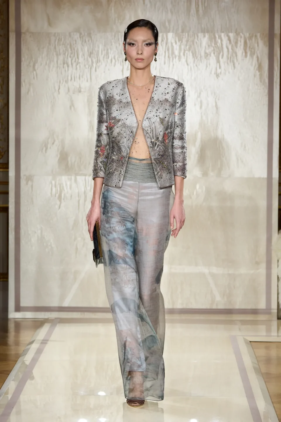 00063-armani-prive-spring-2025-couture-credit-gorunway
