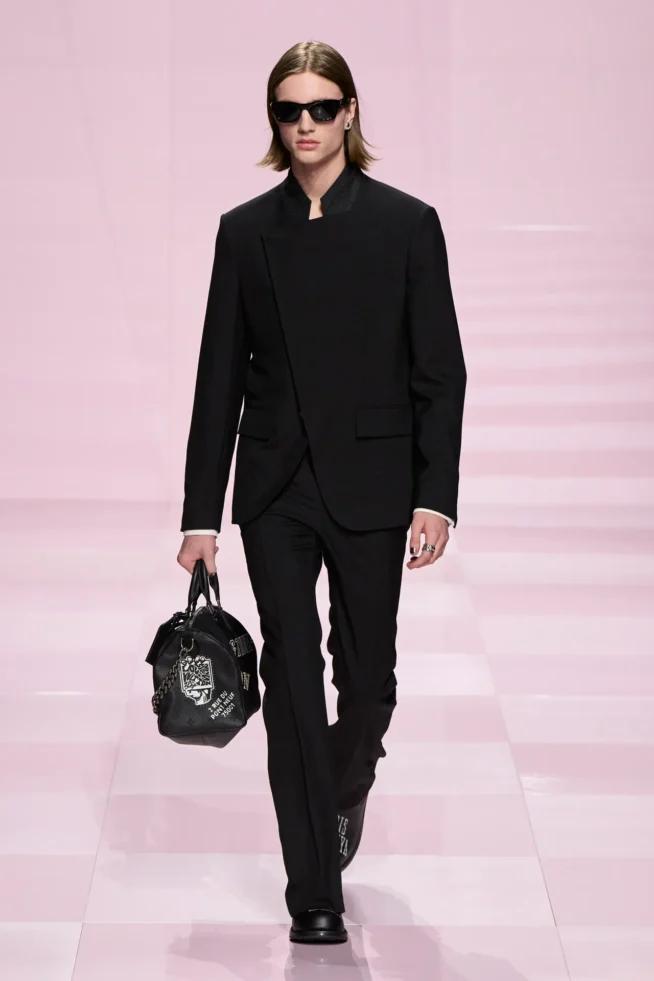 00068-louis-vuitton-fall-2025-menswear-credit-gorunway
