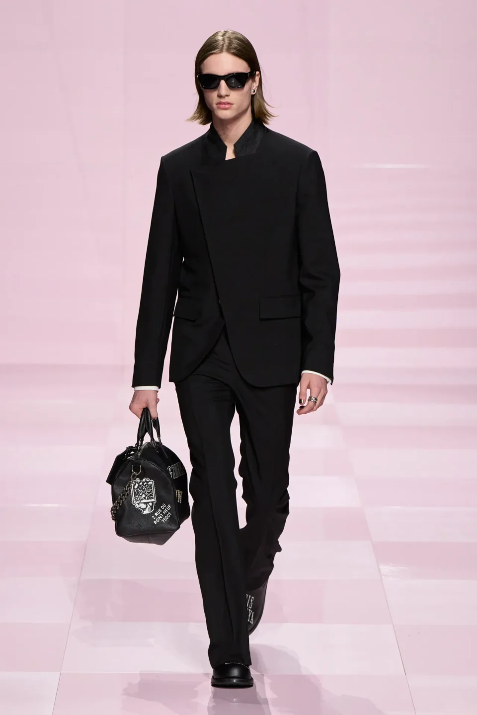 00068-louis-vuitton-fall-2025-menswear-credit-gorunway