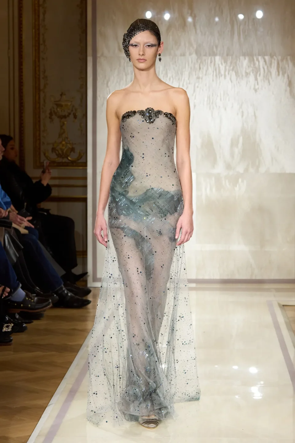 00069-armani-prive-spring-2025-couture-credit-gorunway