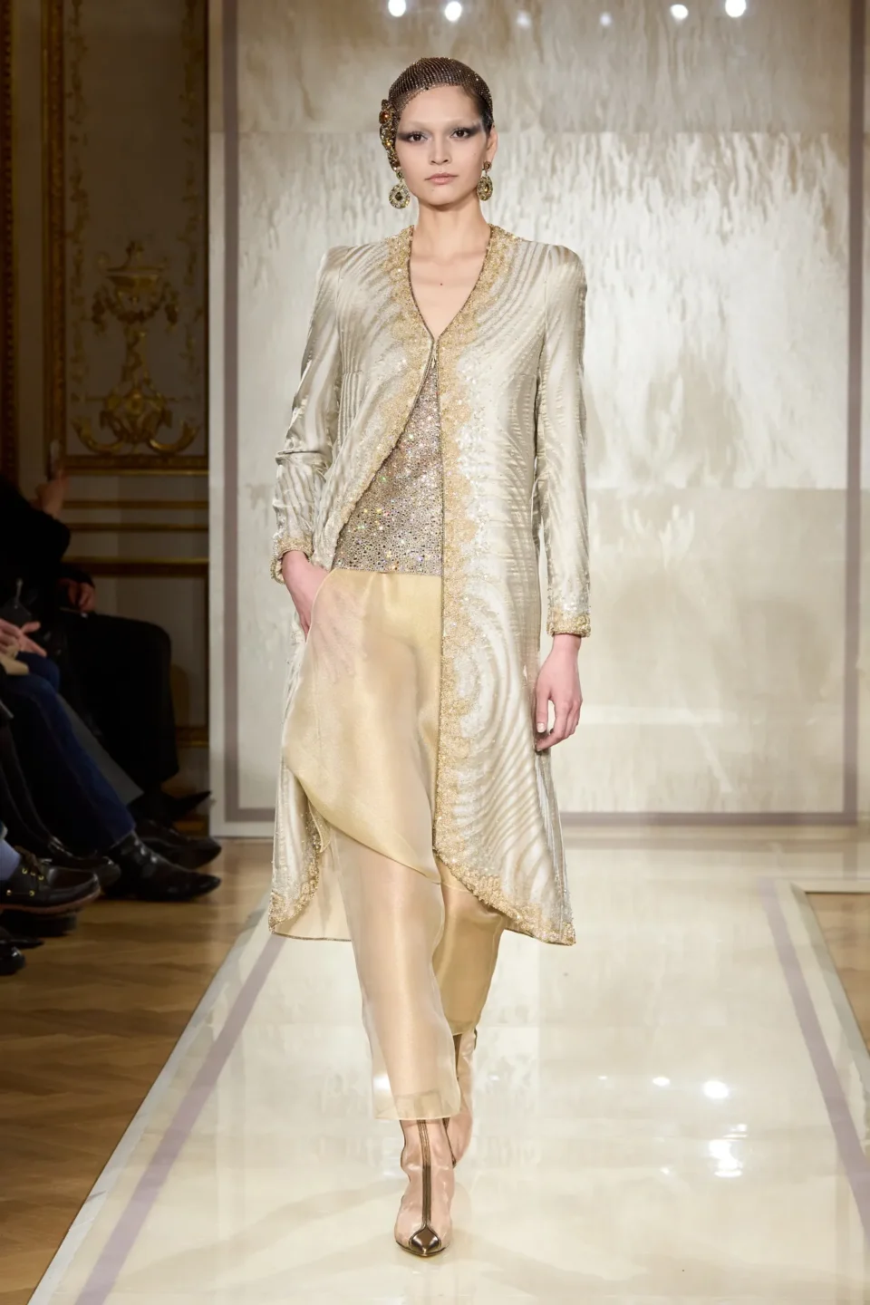 00070-armani-prive-spring-2025-couture-credit-gorunway
