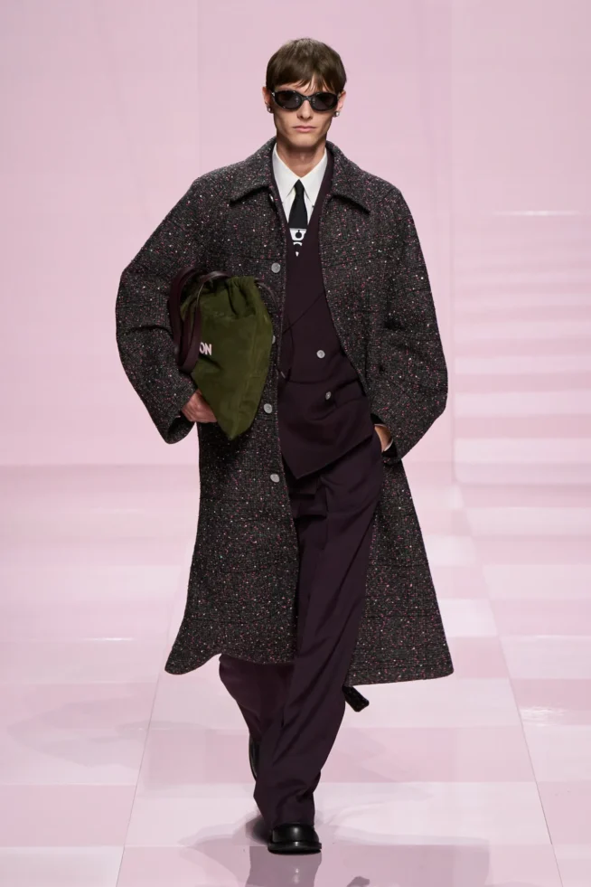 00071-louis-vuitton-fall-2025-menswear-credit-gorunway