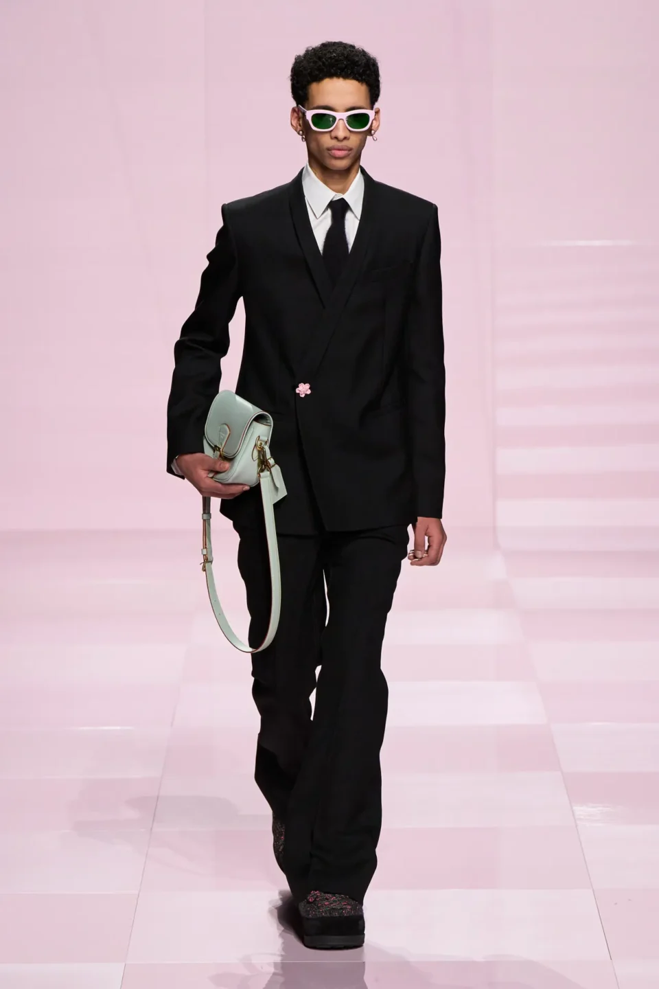 00072-louis-vuitton-fall-2025-menswear-credit-gorunway