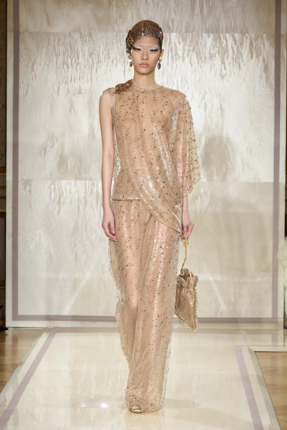 00073-armani-prive-spring-2025-couture-credit-gorunway