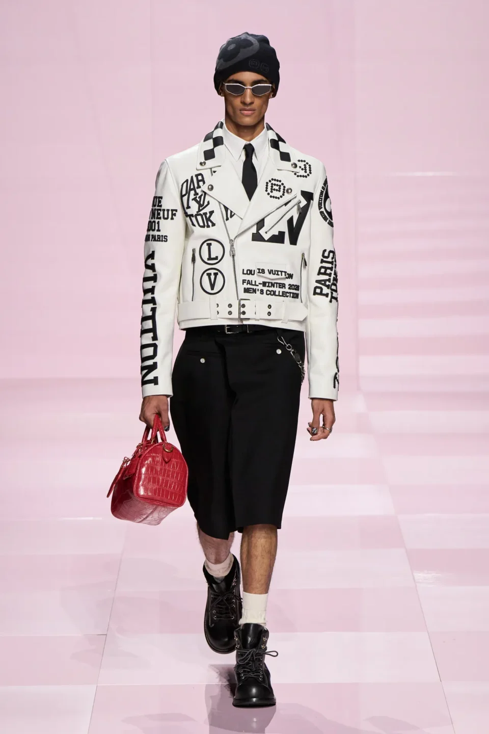 00077-louis-vuitton-fall-2025-menswear-credit-gorunway