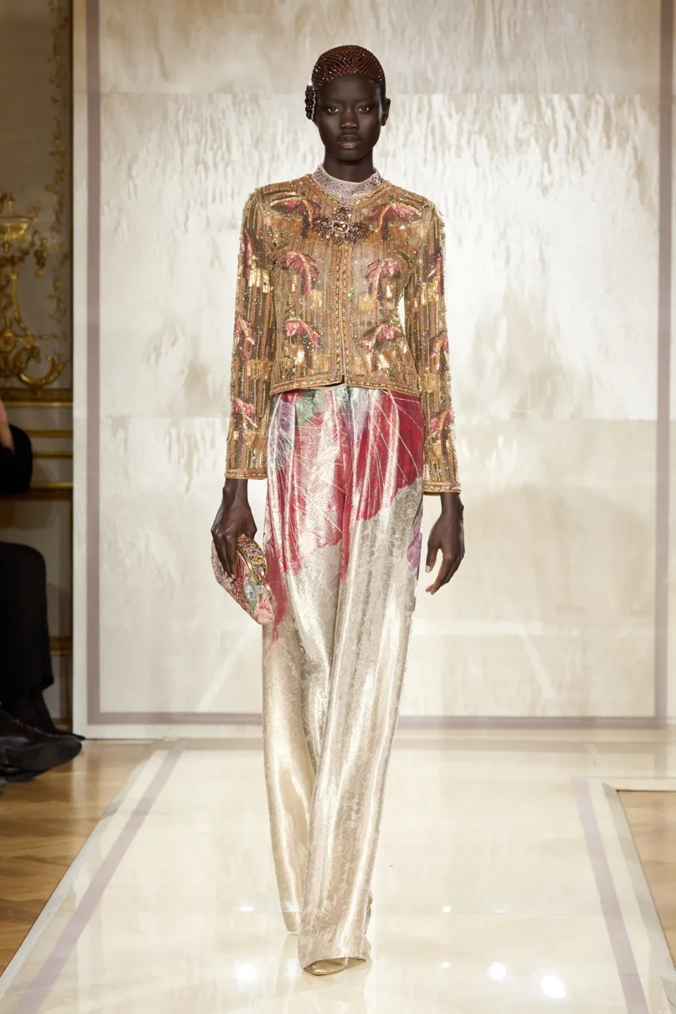00084-armani-prive-spring-2025-couture-credit-gorunway