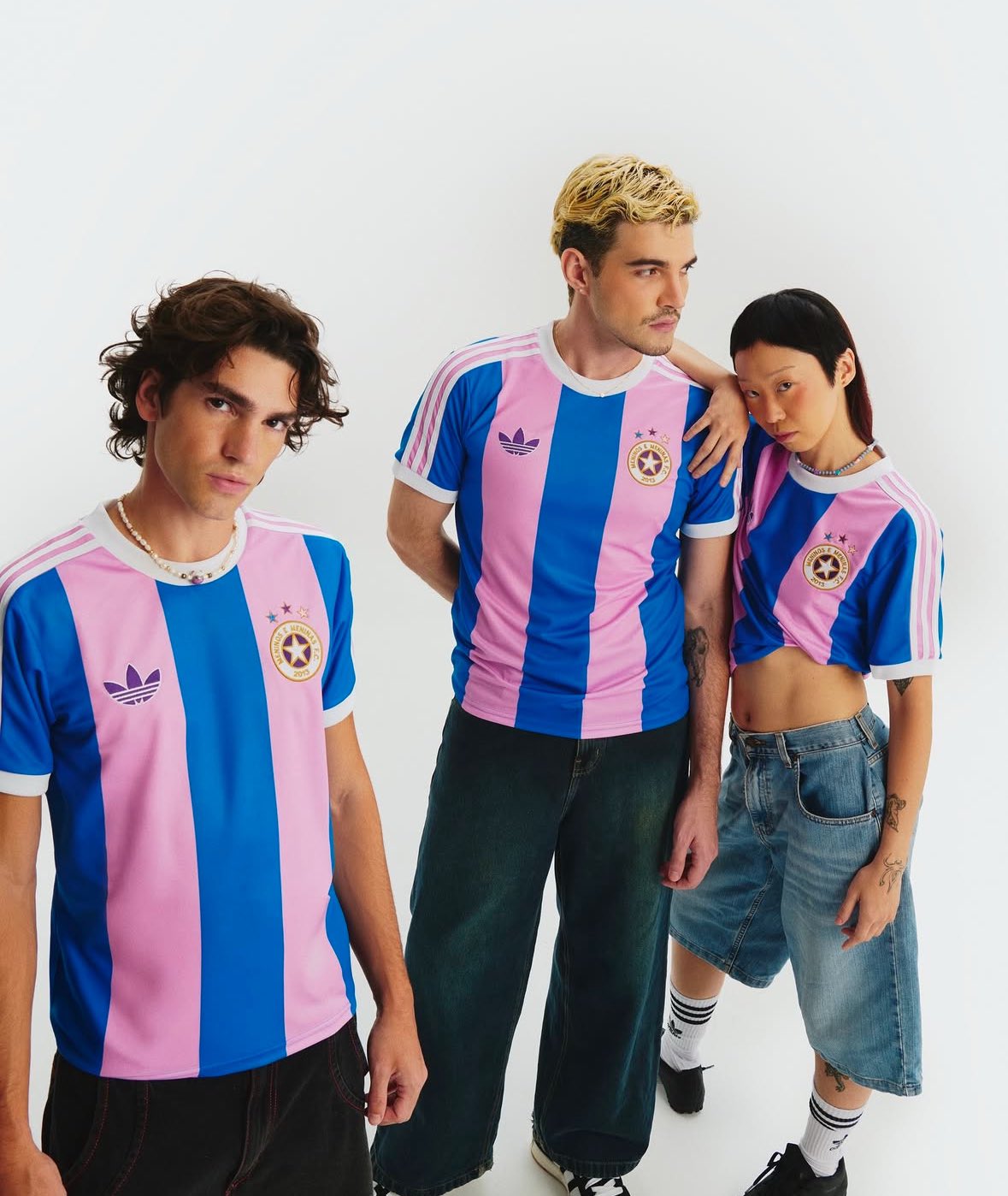 adidas e Jão: camiseta inspirada em “meninos e meninas” esgota instantaneamente
Collab da marca com o cantor celebra o final da turnê e projeto especial em vídeo
