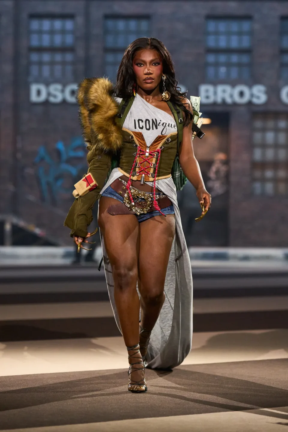 00001-dsquared2-fall-2025-ready-to-wear-credit-gorunway