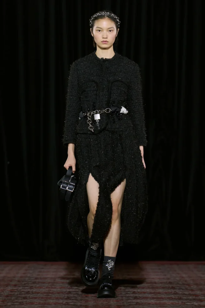 00003-simone-rocha-fall-2025-ready-to-wear-credit-gorunway