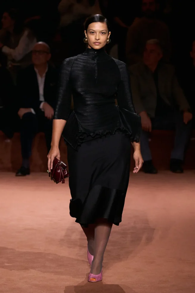 00008-fendi-fall-2025-ready-to-wear-credit-gorunway