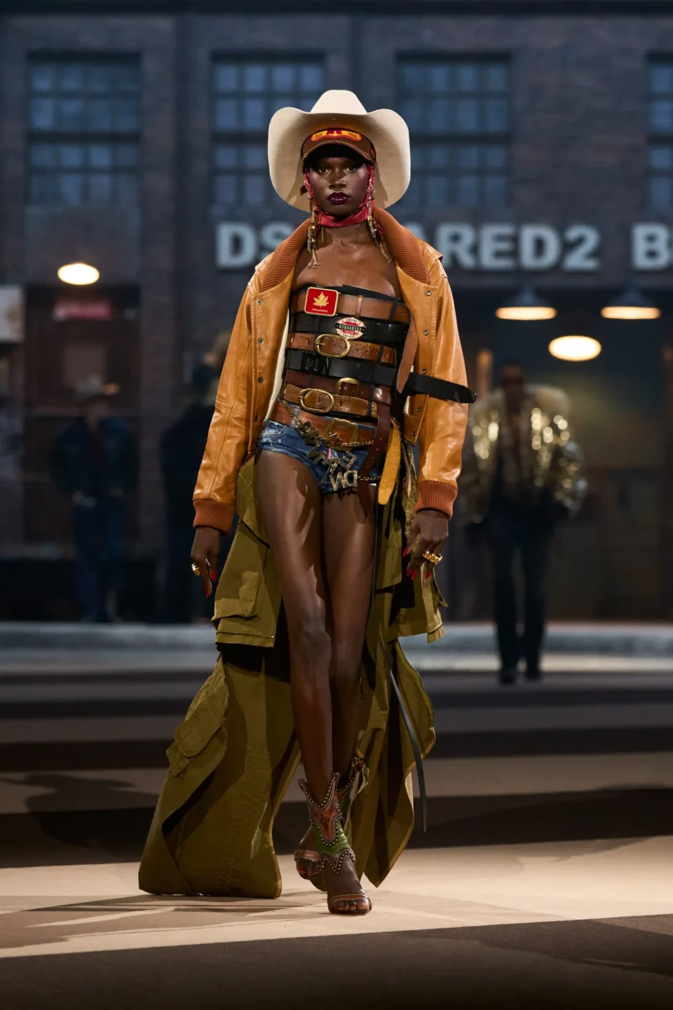00010-dsquared2-fall-2025-ready-to-wear-credit-gorunway