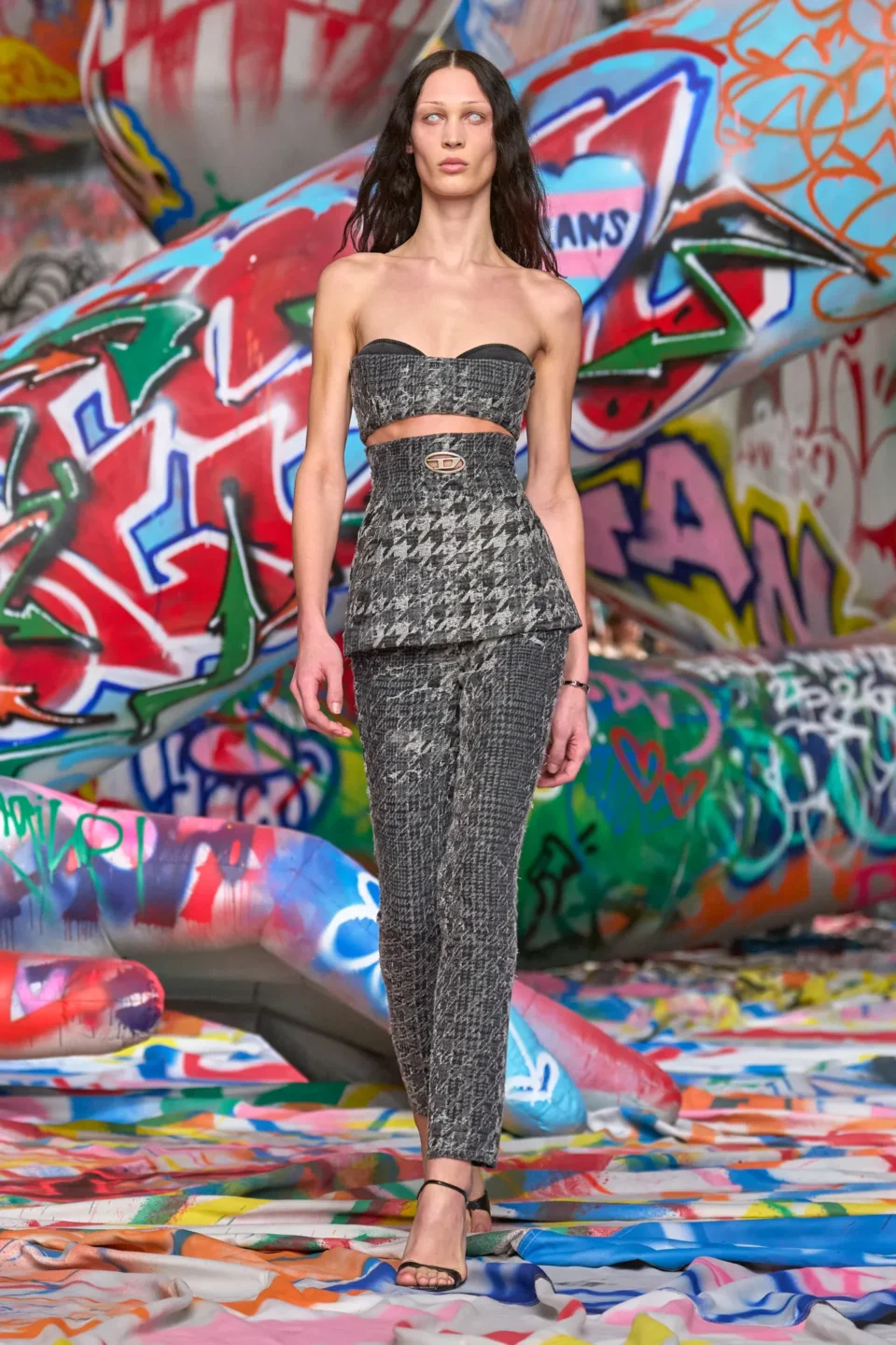 00011-diesel-fall-2025-ready-to-wear-credit-gorunway