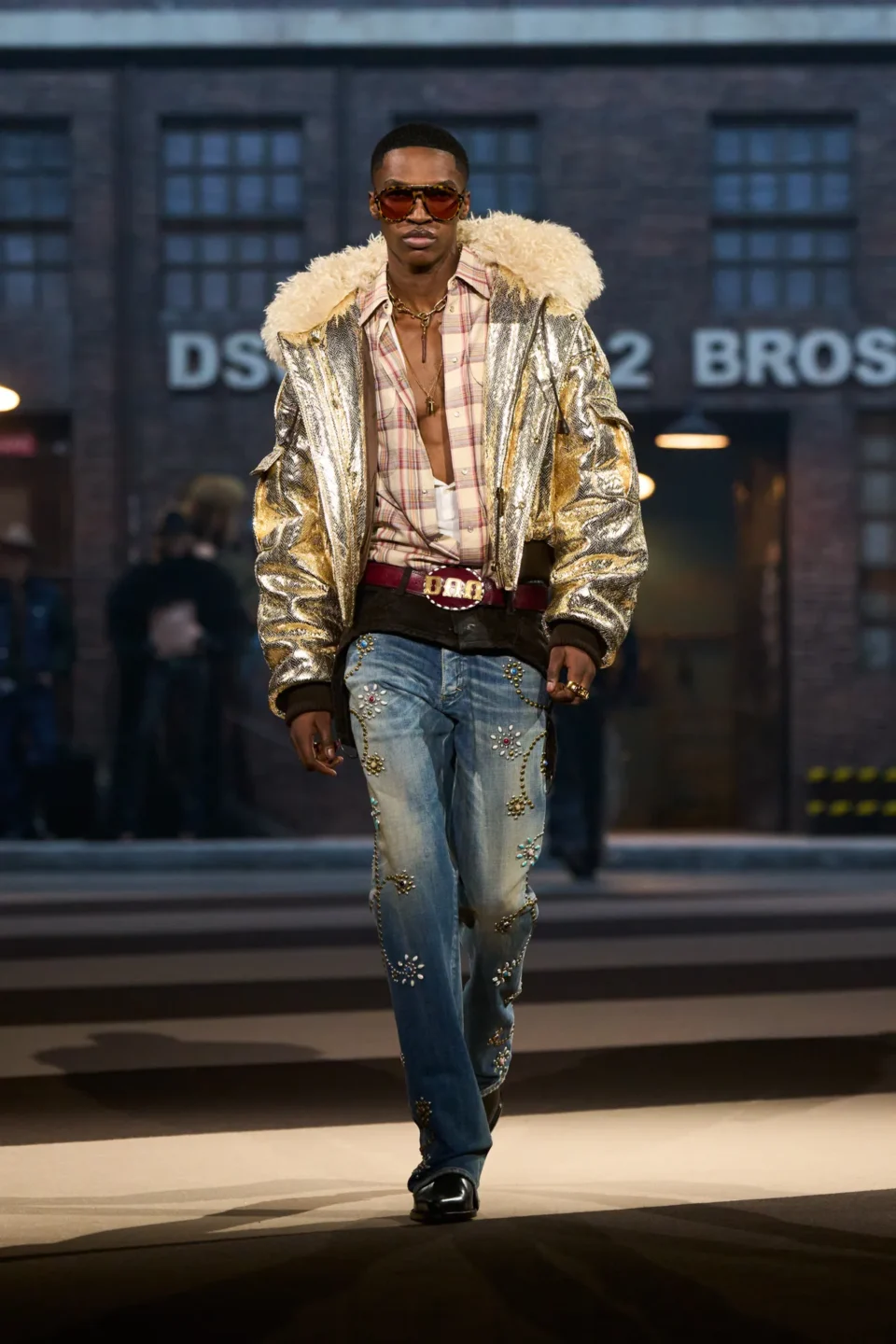 00011-dsquared2-fall-2025-ready-to-wear-credit-gorunway