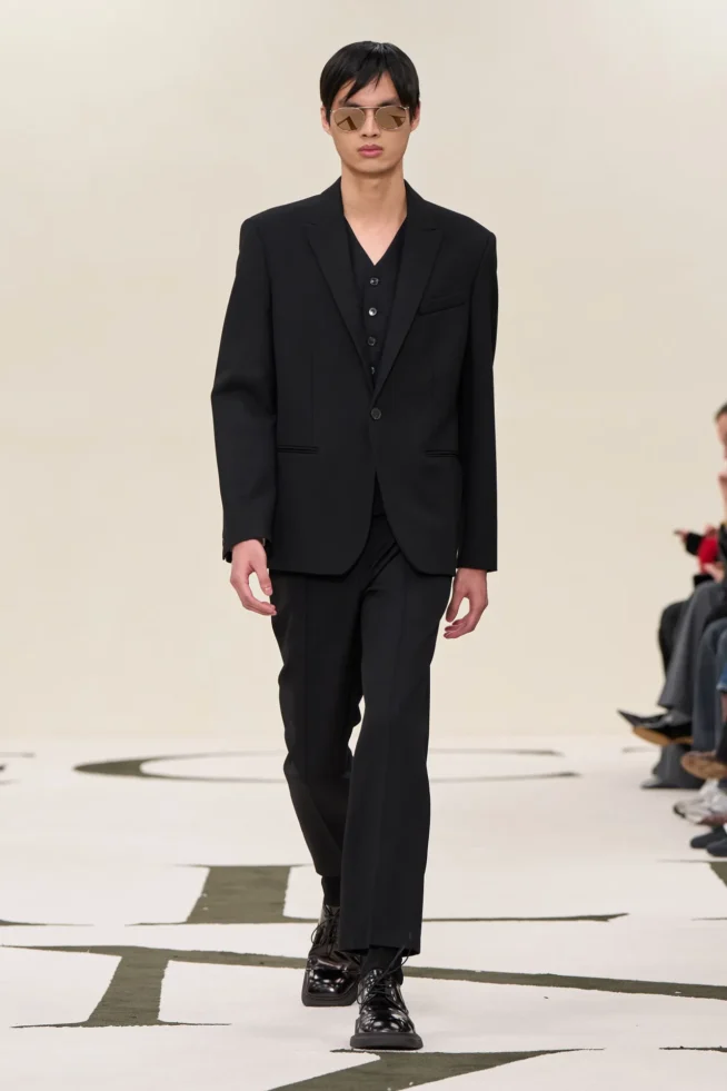 00012-calvin-klein-collection-fall-2025-ready-to-wear-credit-brand