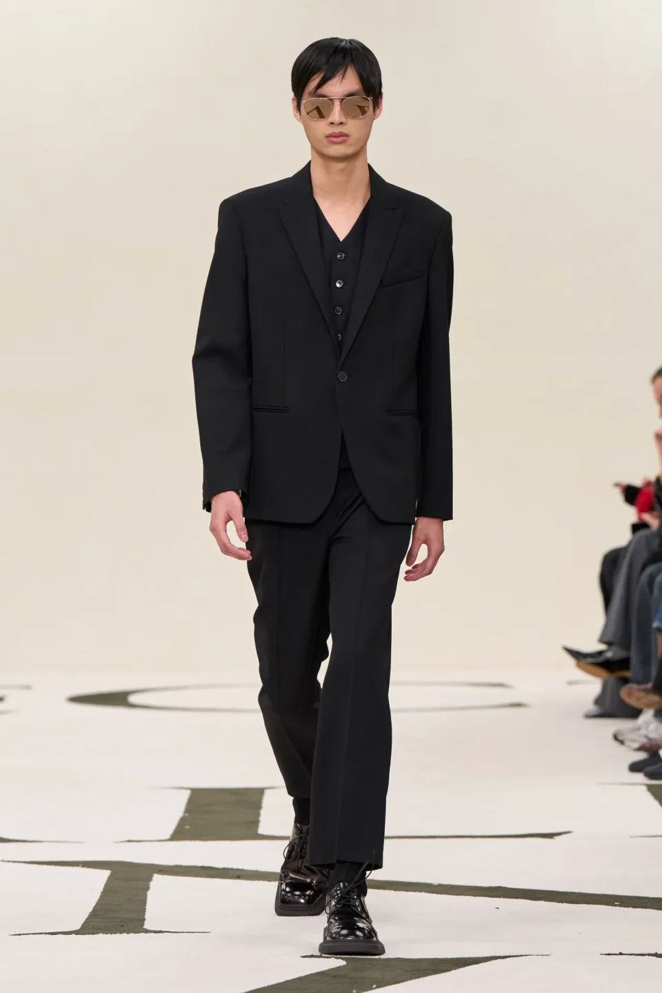 00012-calvin-klein-collection-fall-2025-ready-to-wear-credit-brand