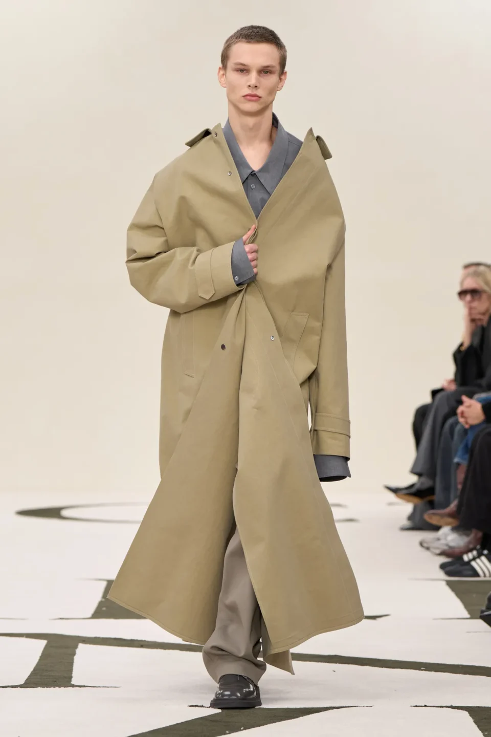 00014-calvin-klein-collection-fall-2025-ready-to-wear-credit-brand