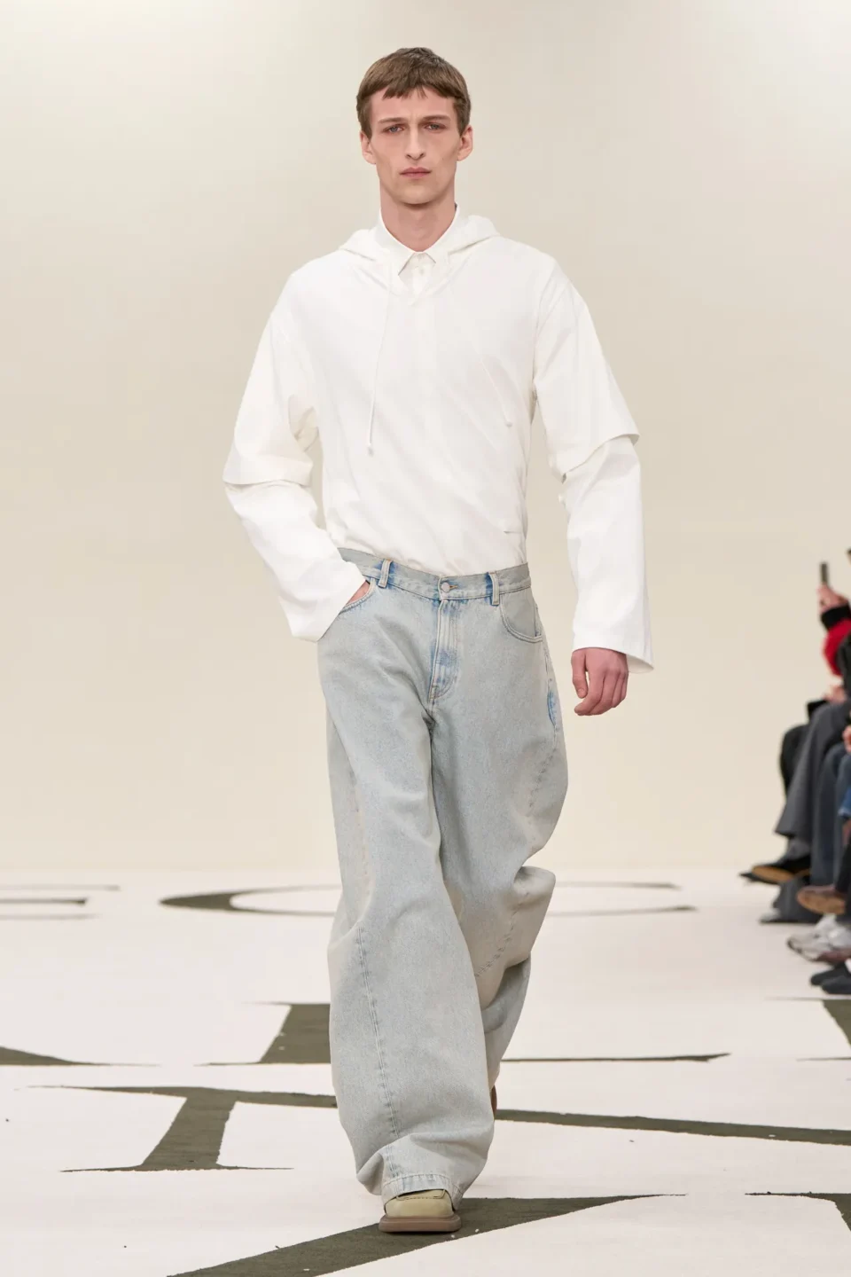 00015-calvin-klein-collection-fall-2025-ready-to-wear-credit-brand
