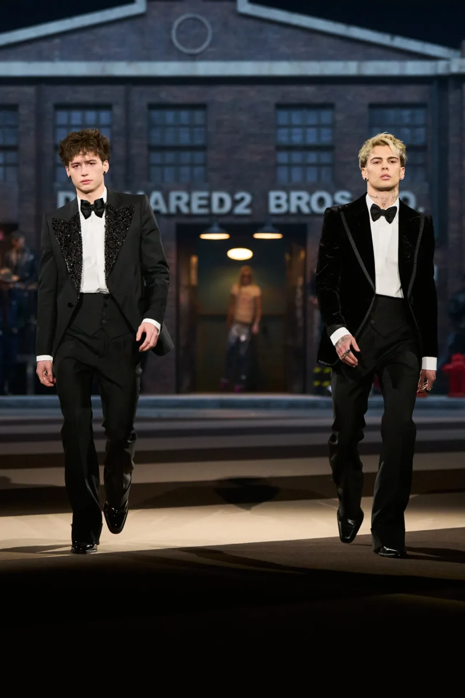00017-dsquared2-fall-2025-ready-to-wear-credit-gorunway