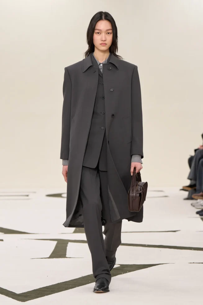 00019-calvin-klein-collection-fall-2025-ready-to-wear-credit-brand