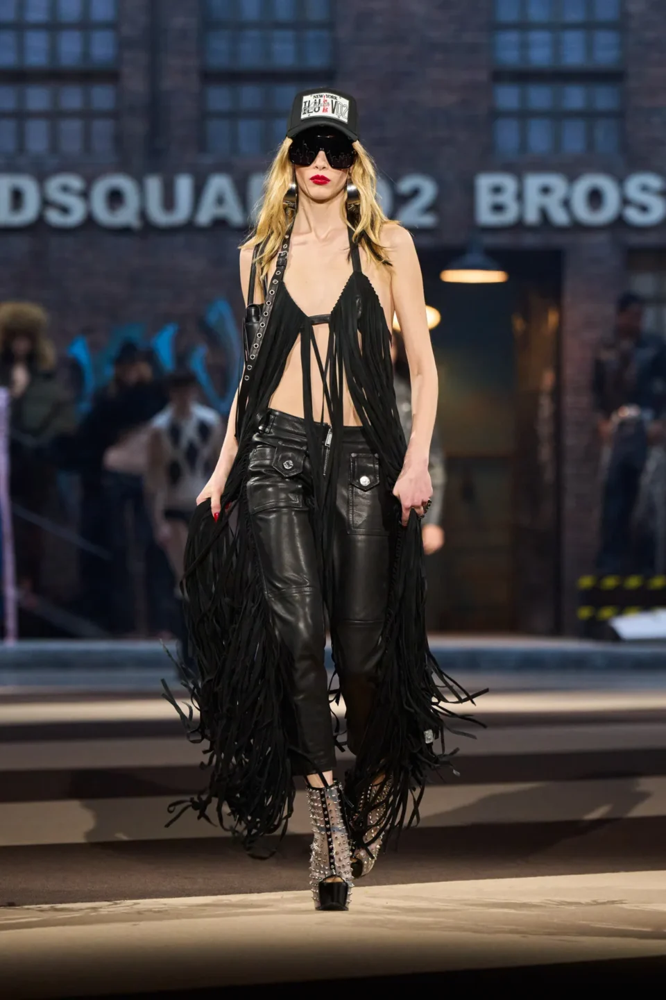 00021-dsquared2-fall-2025-ready-to-wear-credit-gorunway