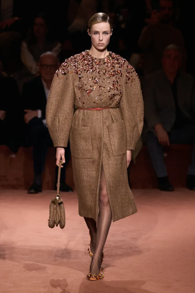 00022-fendi-fall-2025-ready-to-wear-credit-gorunway