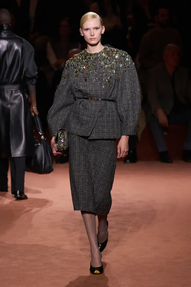 00023-fendi-fall-2025-ready-to-wear-credit-gorunway