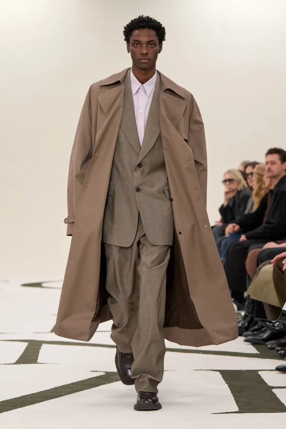 00024-calvin-klein-collection-fall-2025-ready-to-wear-credit-brand