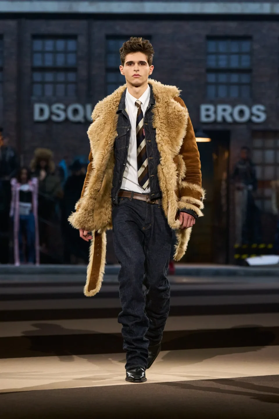 00027-dsquared2-fall-2025-ready-to-wear-credit-gorunway