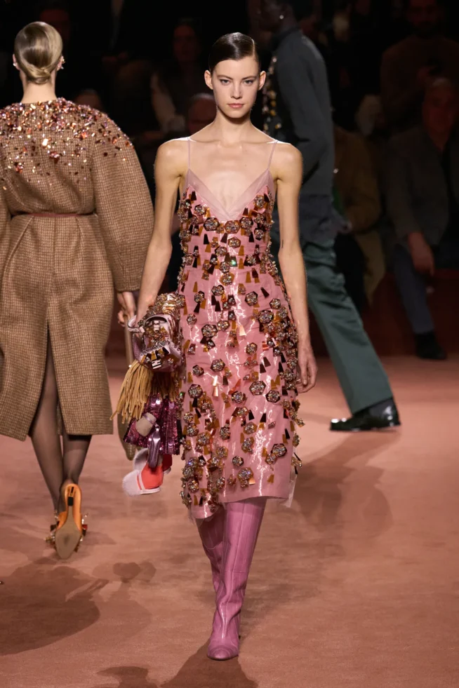 00028-fendi-fall-2025-ready-to-wear-credit-gorunway