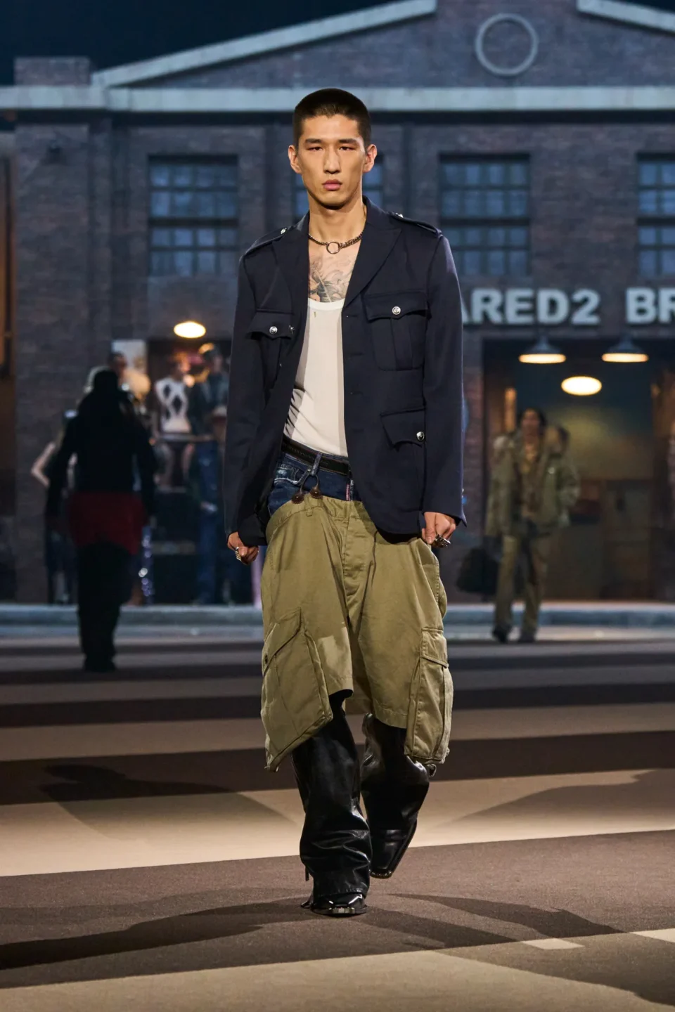 00030-dsquared2-fall-2025-ready-to-wear-credit-gorunway