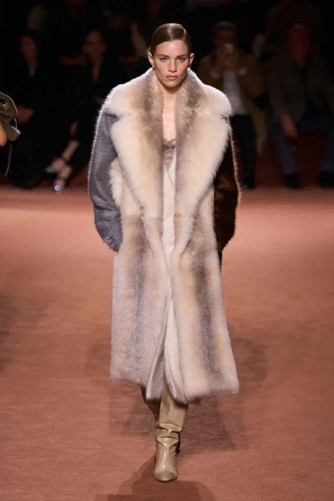 00030-fendi-fall-2025-ready-to-wear-credit-gorunway