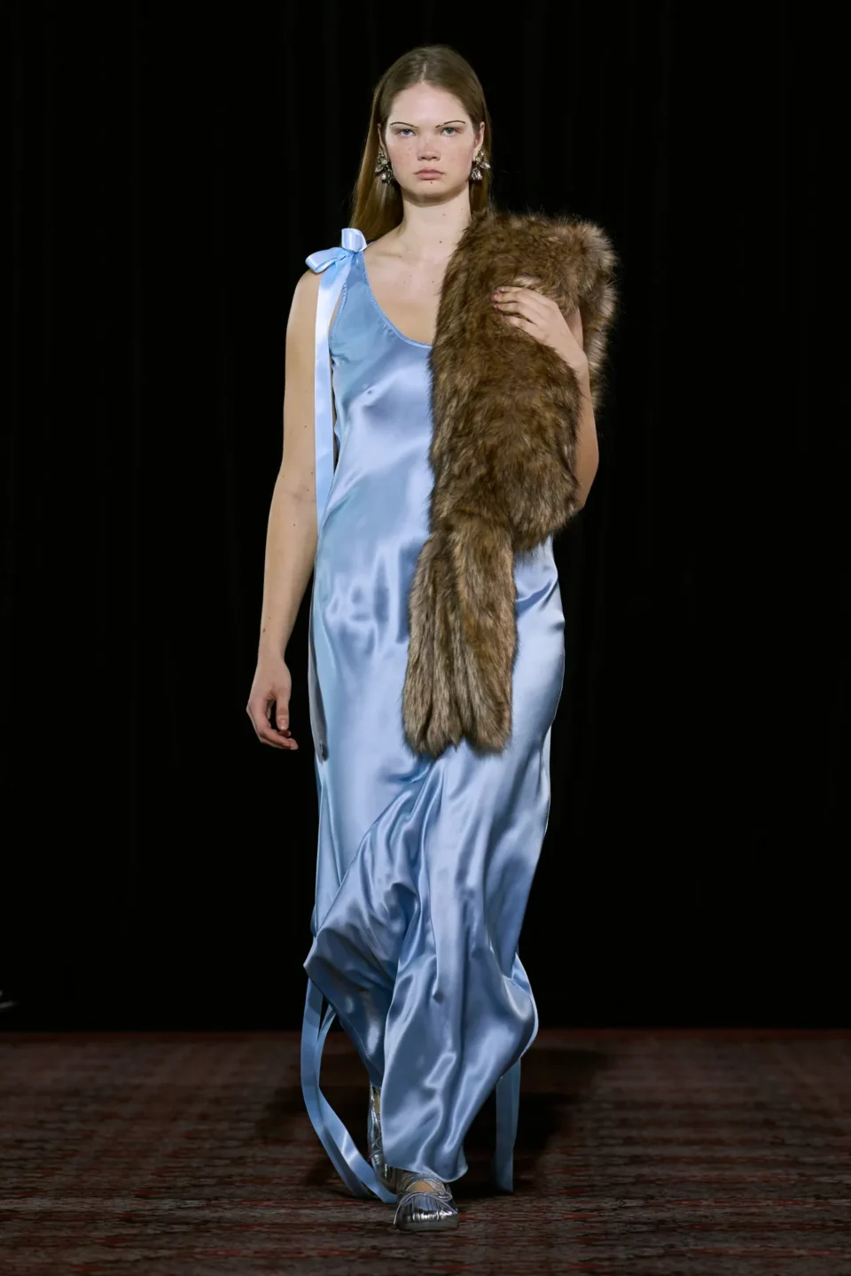 00030-simone-rocha-fall-2025-ready-to-wear-credit-gorunway