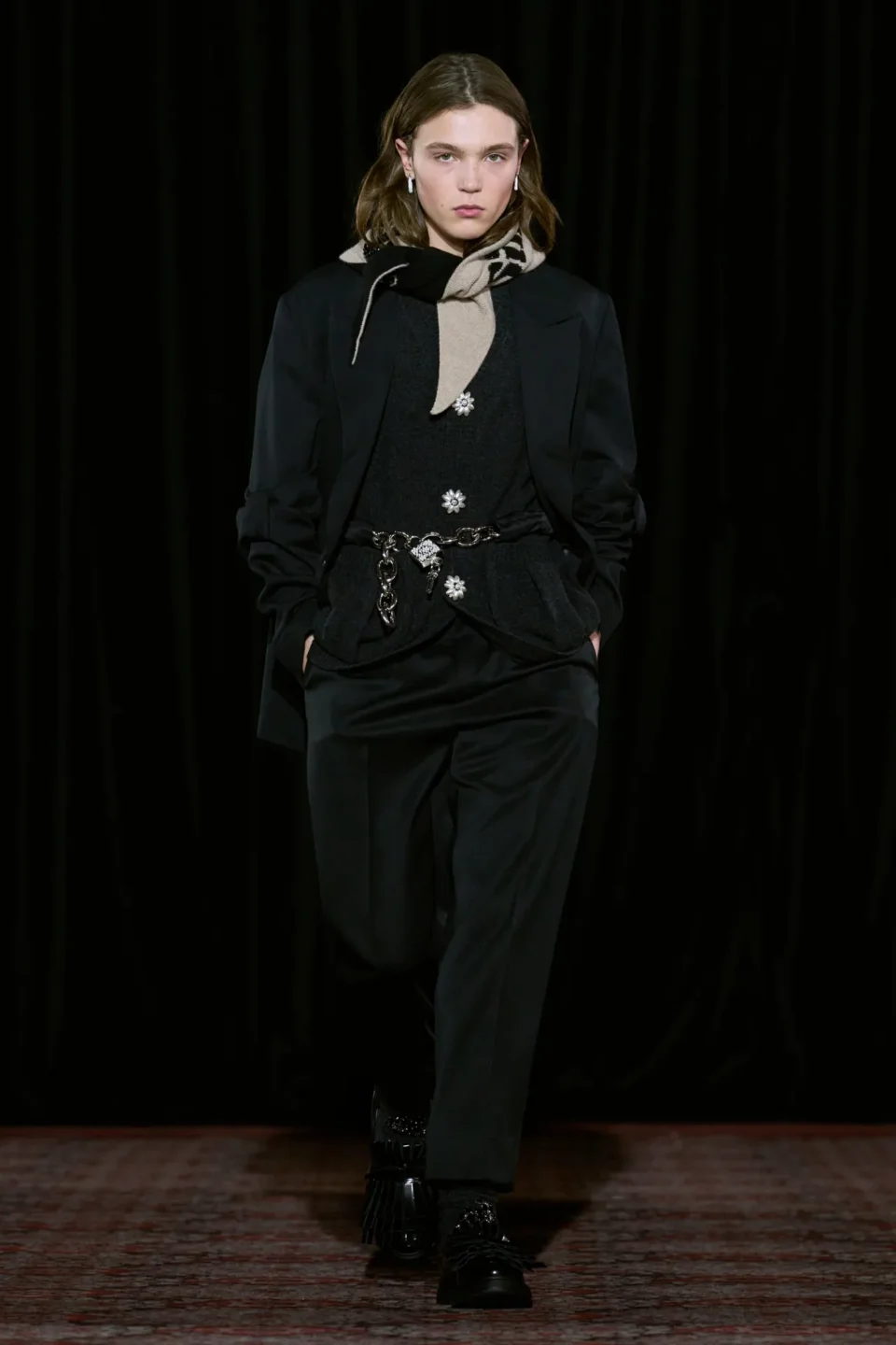 00031-simone-rocha-fall-2025-ready-to-wear-credit-gorunway