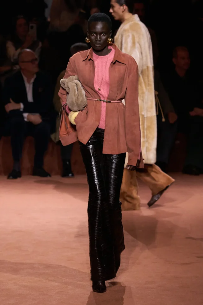 00033-fendi-fall-2025-ready-to-wear-credit-gorunway