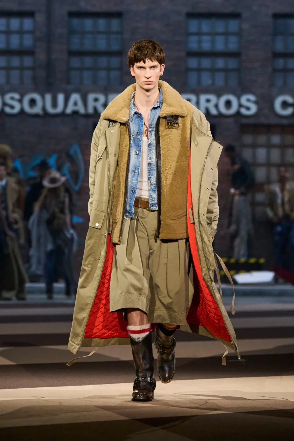 00034-dsquared2-fall-2025-ready-to-wear-credit-gorunway