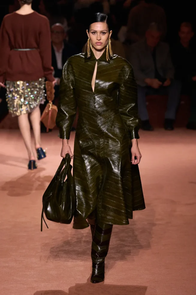 00034-fendi-fall-2025-ready-to-wear-credit-gorunway