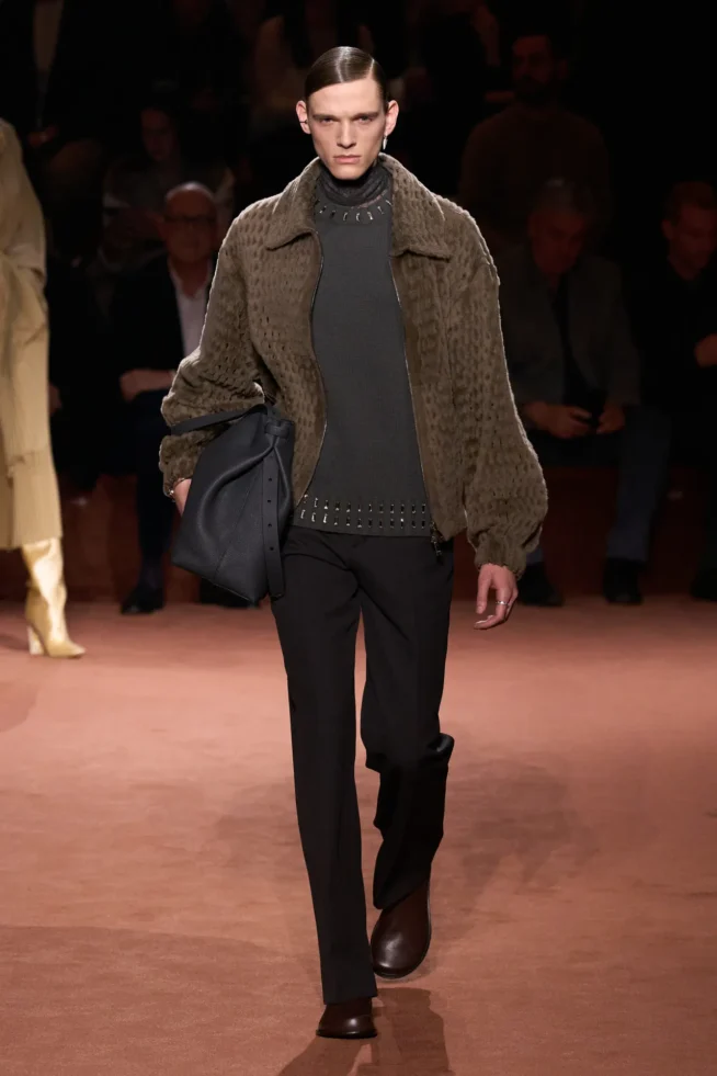 00038-fendi-fall-2025-ready-to-wear-credit-gorunway