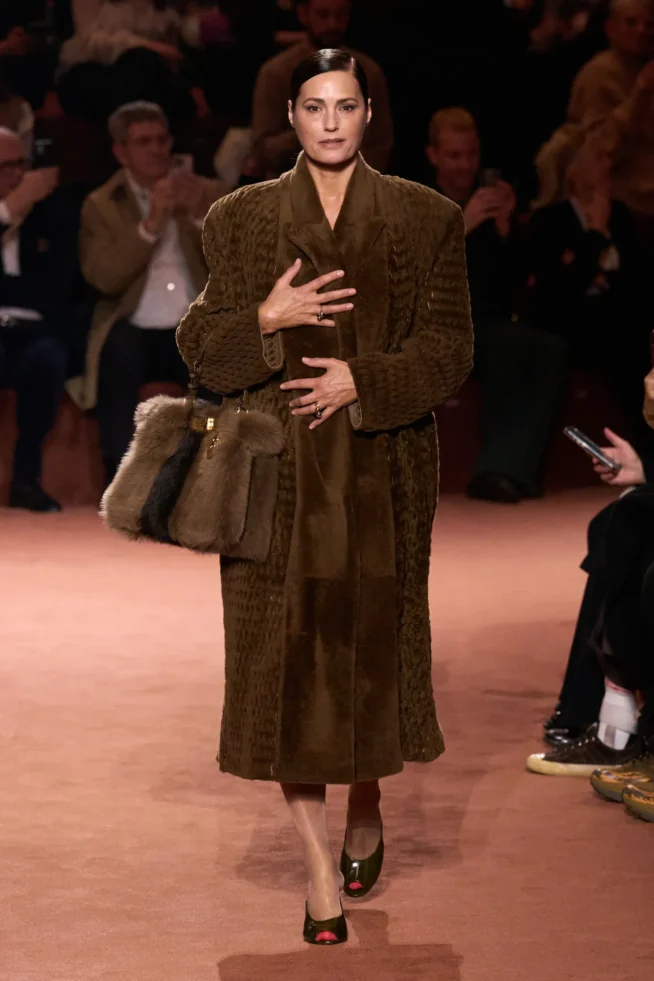 00041-fendi-fall-2025-ready-to-wear-credit-gorunway