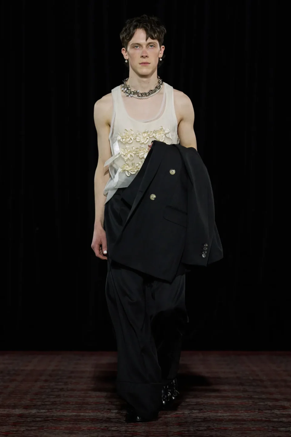 00041-simone-rocha-fall-2025-ready-to-wear-credit-gorunway