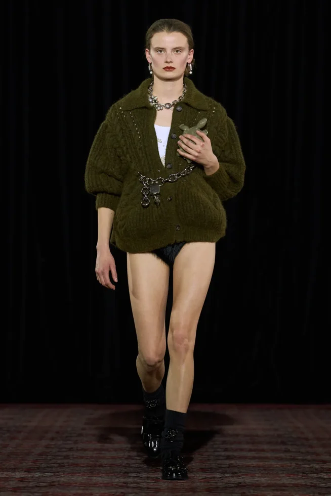 00044-simone-rocha-fall-2025-ready-to-wear-credit-gorunway