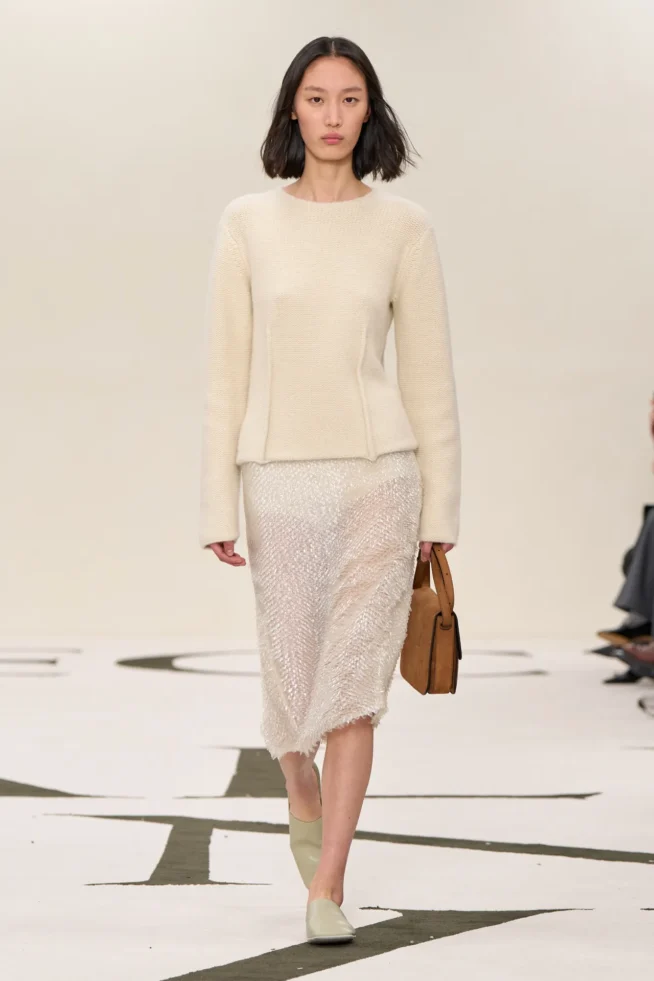 00045-calvin-klein-collection-fall-2025-ready-to-wear-credit-brand