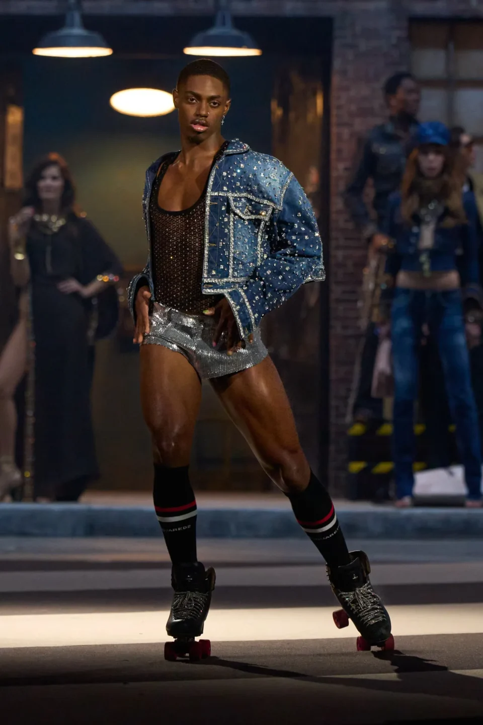 00045-dsquared2-fall-2025-ready-to-wear-credit-gorunway