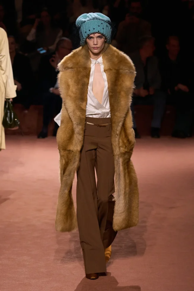 00045-fendi-fall-2025-ready-to-wear-credit-gorunway