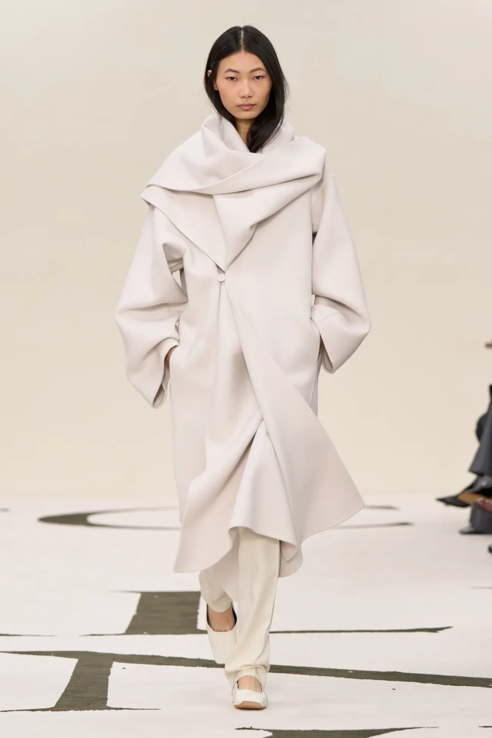 00046-calvin-klein-collection-fall-2025-ready-to-wear-credit-brand
