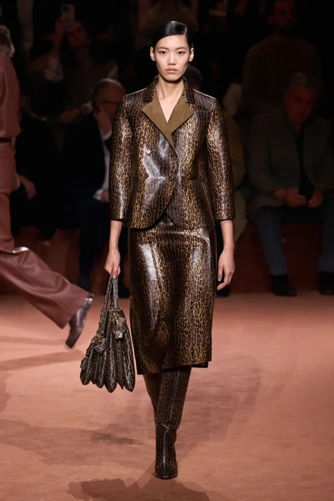 00047-fendi-fall-2025-ready-to-wear-credit-gorunway