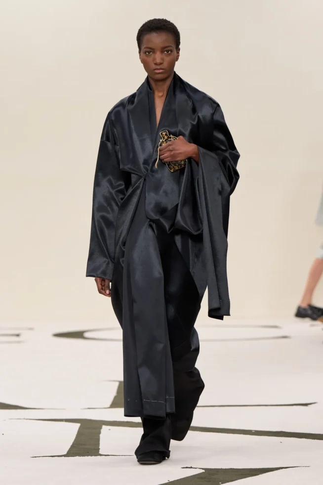 00048-calvin-klein-collection-fall-2025-ready-to-wear-credit-brand