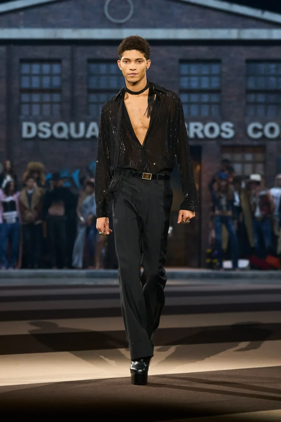 00049-dsquared2-fall-2025-ready-to-wear-credit-gorunway