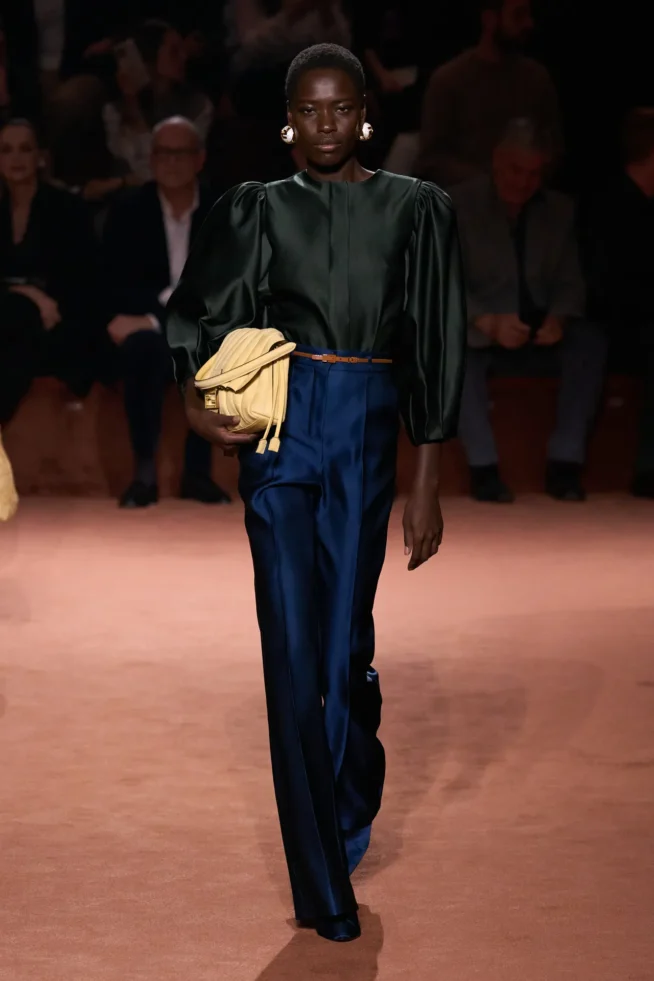 00049-fendi-fall-2025-ready-to-wear-credit-gorunway